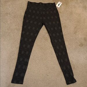 Tahari Black Plaid Leggings
